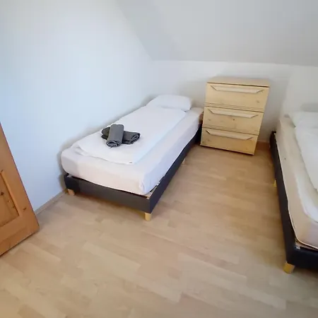 Buekfuerdo Bercsenyi 13 Apartmanhaz, Buekfalva Bük