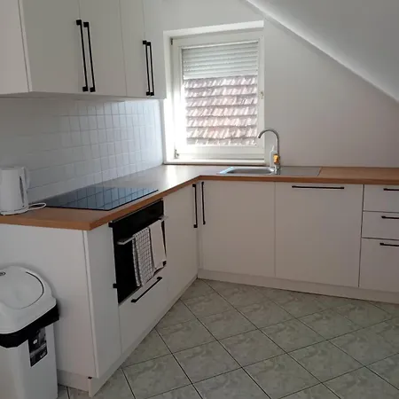 Buekfuerdo Bercsenyi 13 Apartmanhaz, Buekfalva