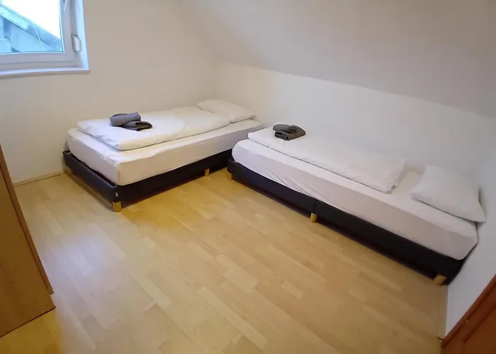 Buekfuerdo Bercsenyi 13 Apartmanhaz, Buekfalva Lägenhet *